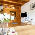 Fuerst Apartman Moos