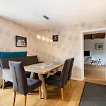 Fuerst Apartman